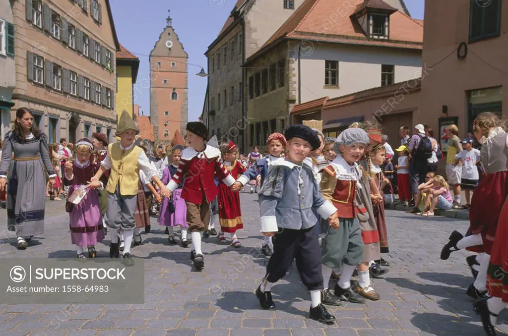 Germany, Bavaria, central franconia, Dinkelsbühl, festival ´Dinkelsbühler, Child mine´, children, no mr, view at the city, city party, home party, eve...