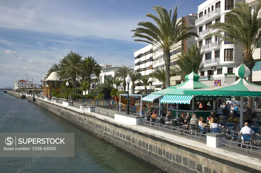 Spain, Lanzarote, Arrecife, promenade, Street cafes, guests,  Canaries, Canaries island, harbor promenade, pubs, Restaurants, pubs, tourists, gastrono...