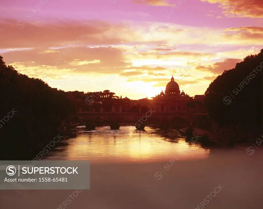 Italy, Rome, Vatican, Peterskirche,  Angel bridge, back light,  Sunset Europe, Southern Europe, middle Italy, region Latium, capital, sight, culture, ...