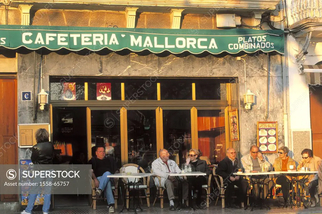 Spain, Majorca, Serra de Tramuntana, Port de Soller, street cafe ´Majorca´, Guests, , island, port, cafeteria, pub, cafe, Gastronomy, leisure time, cl...