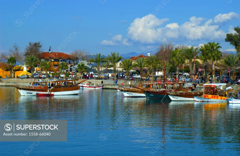 Turkey, Side, skyline, harbor,  Fisher boats  South Turkey, Turkish Riviera Fremdneverkehrsort bay harbor bay boats, fish cutters, landing place, palm...