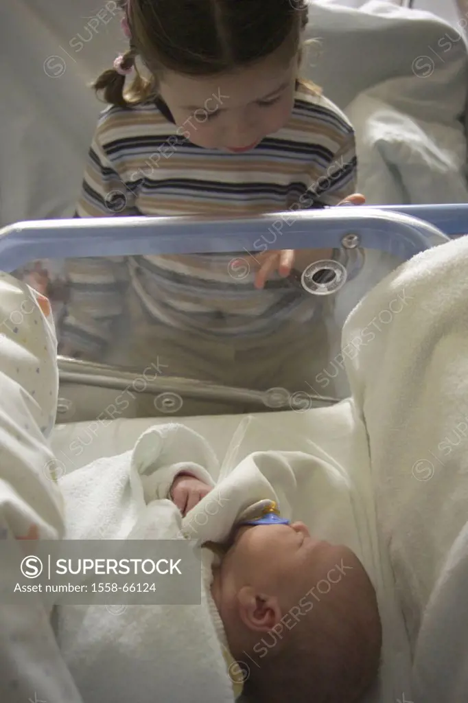 Hospital, girls, cars,  Baby, contemplating  Clinic, child, 34 years, offspring, little siblings, siblings, sisters, infant, newborn, 1 day old, meets...