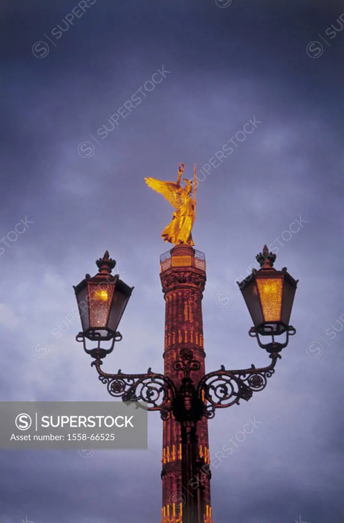 Germany, Berlin, zoo, Siegessäule, detail, foreground, Streetlight, twilight, Europe, place ´big star´ column ´Siegesgöttin Viktoria´, angels, golden,...