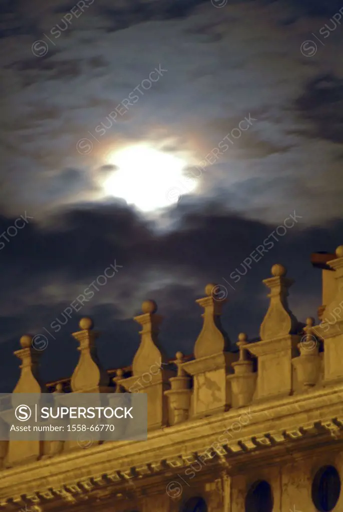 Italy, Venice, Palazzo Ducale, Facade, detail, clouded sky, moon,  Europe, Venetien, piazza San Marco, Markus place, Dogenpalast, palace, architecture...