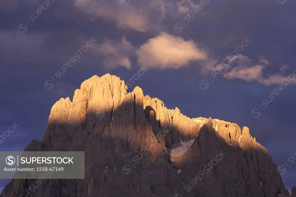 Italy, Dolomites, Langkofel, 3181 m,  Dusk  South Tyrol, mountain massif, mountain, sunlight, shadow play, Dämmerlicht, twilight, twilight, diffuse, i...