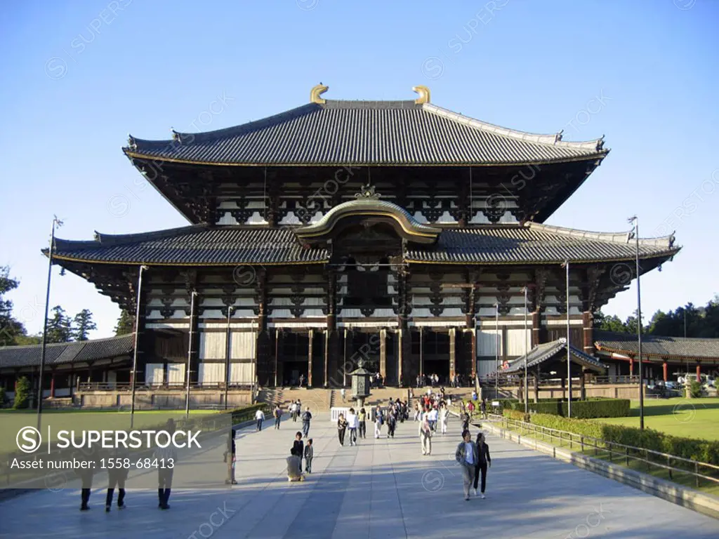 Japan, Honshu, Nara, Todaiji temples,  Visitors  Asia, Eastern Asia, sight, UNESCO-World Heritage Site, big Osttempel, main hall, Todaiji-Tempel, buil...