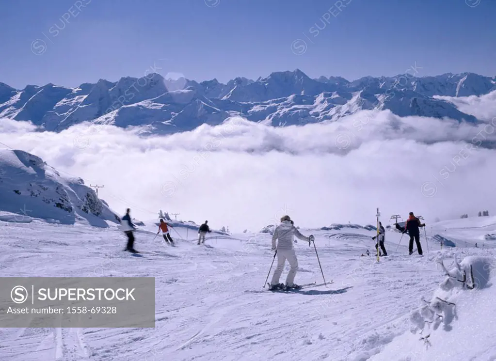 Austria, Tyrol, Zillertal, cell,  Skigebiet, track, skiers  Europe, highland, mountains, clouds, Zillertaler Alps, winter sport, winter sport area, Sk...