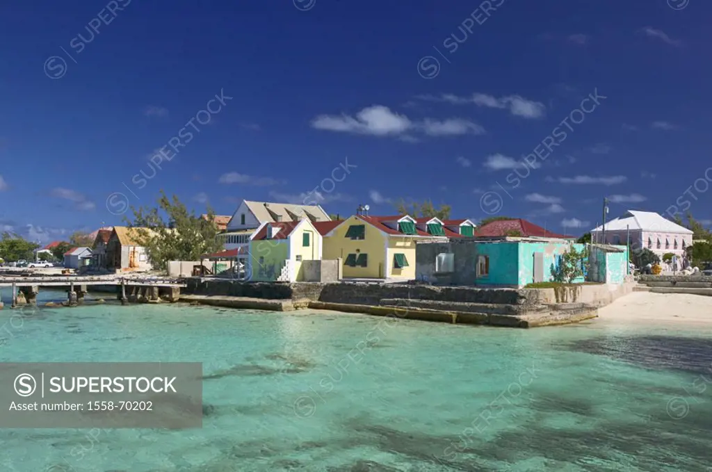 Grand Turk Iceland, Cockburn Town, houses, Seeseite, ocean, picturesque,
