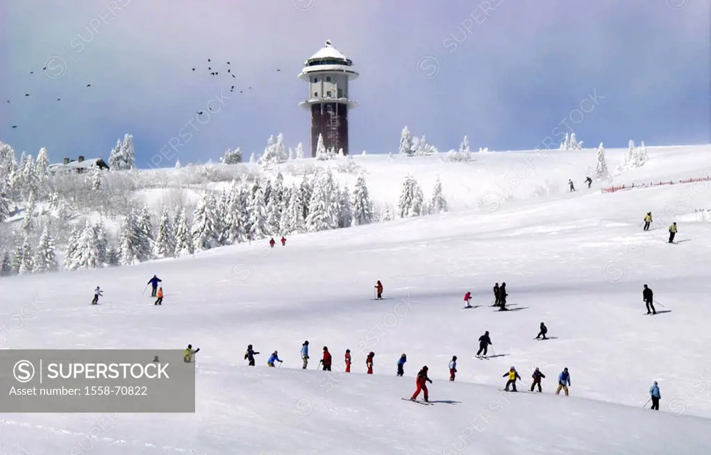 Germany, Baden-Württemberg,  Field mountain, Skipiste, skiers,  Weather station Europe, Breisgau-Hochschwarzwald, Black forest, tower, track, winter a...
