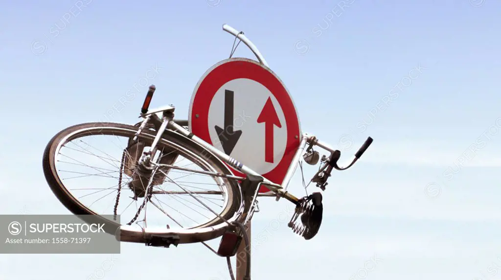 Traffic sign, bicycle, hang   Traffic signs, sign, wheel, man bicycle, man wheel, bicycles, bicycle-drives, counter traffic, traffic, locomotion, dang...