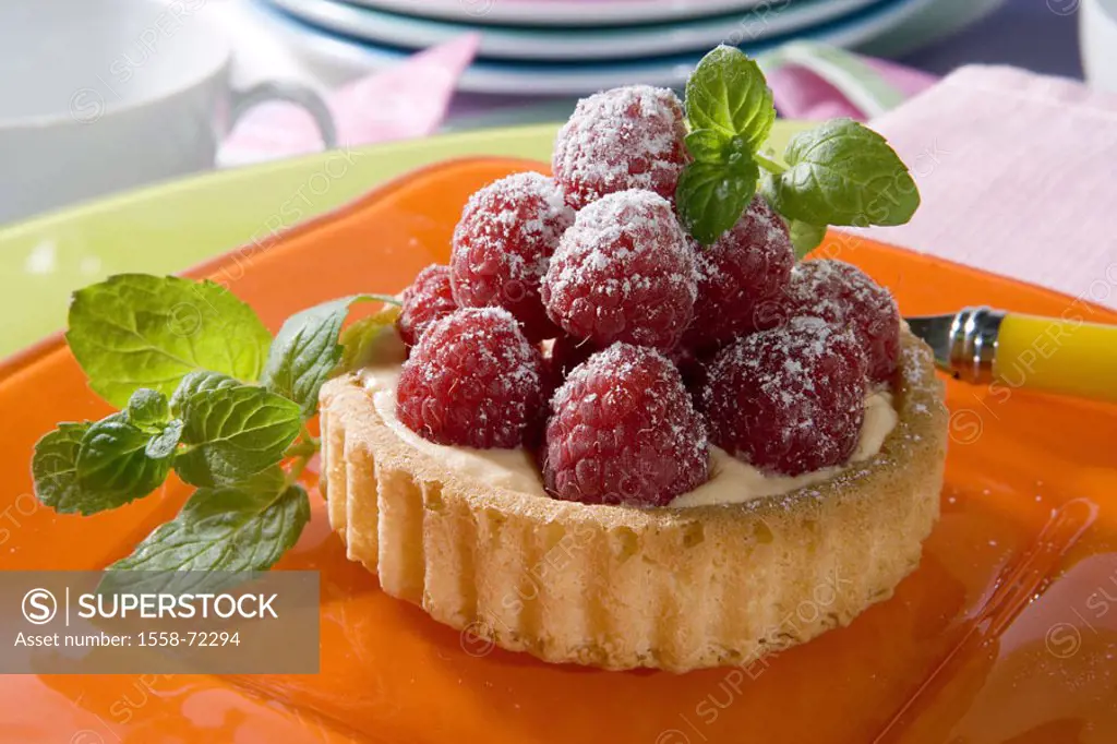 Raspberry tarts with Mascarponecreme   Dessert, dessert, Himbeer-Tortelettes, tarts,  Fruit tarts, covers, biscuit ground, cream, Mascarpone, raspberr...