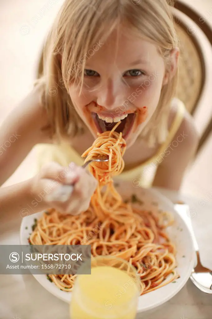 Girls, spaghetti, eat, gaze camera,  Portrait, truncated  Child, series, 9 years, smiling, cheerfully, face, mouth part, dirty, stains lunches plate I...