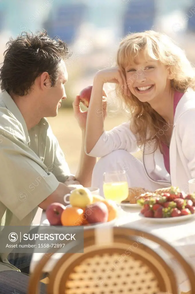 Terrace, couple, breakfast, fallen in love,  laughing, cheerfully, detail  Series, 20-30 years, love couple, partnership, breakfast table, covered, co...