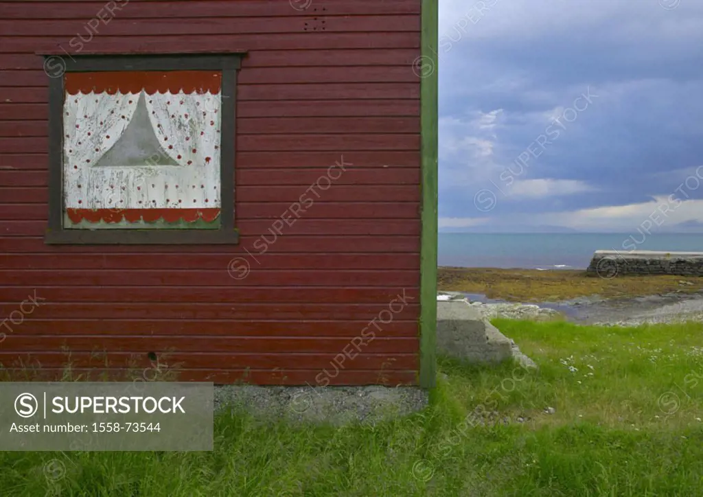 Norway, Finnmark, Vadso,  Residence, detail, windows,  paint, curtains Europe, Scandinavia, Vadsø, landscape, coast landscape, house, framehouse, Holz...