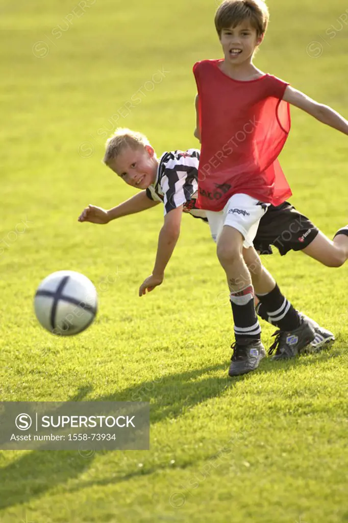 Boys, soccer game,   Children, two, childhood, youth, 8-12 years, leisure time, hobby, game, soccer players, game field, sport, sport, athletically, f...