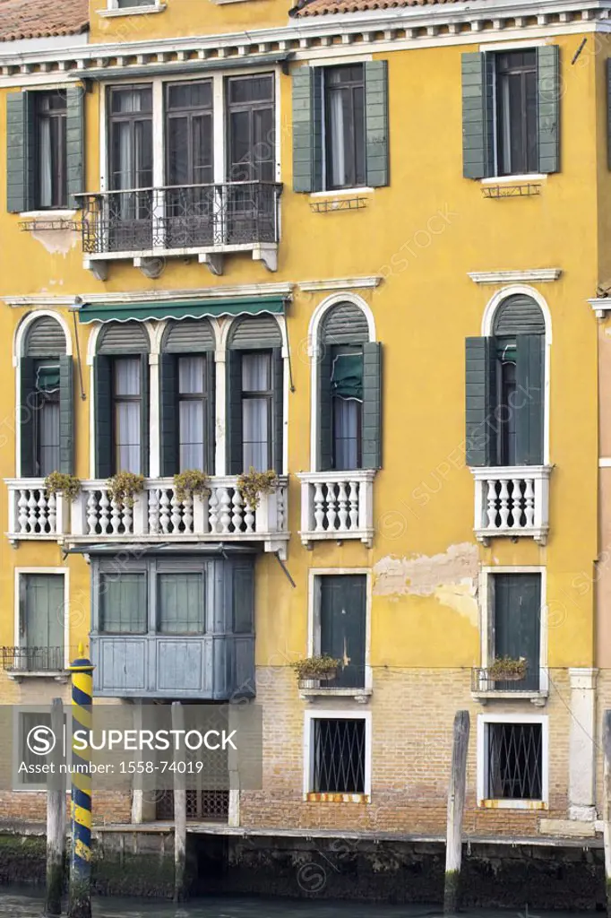 Italy, Venezien, Venice, residence, Facade, detail, Canal Grand,  Landing places Lagoon city, house, multilevel, house facade, yellow, weather, old, u...
