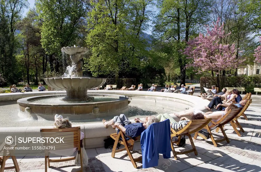 Germany, Bavaria, bath rich reverberation, Kurpark, fountains, spa visitors, Deck chairs, relaxation, Berchtesgaden country, park, park, wells, Well i...