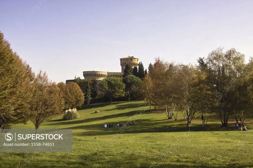 Italy, Tuscany, Volterra, Parco, Archeologica, palace Medici, park, Visitors, picnic, relaxation, autumn, Archaeological park, park, lawns, trees, Gra...