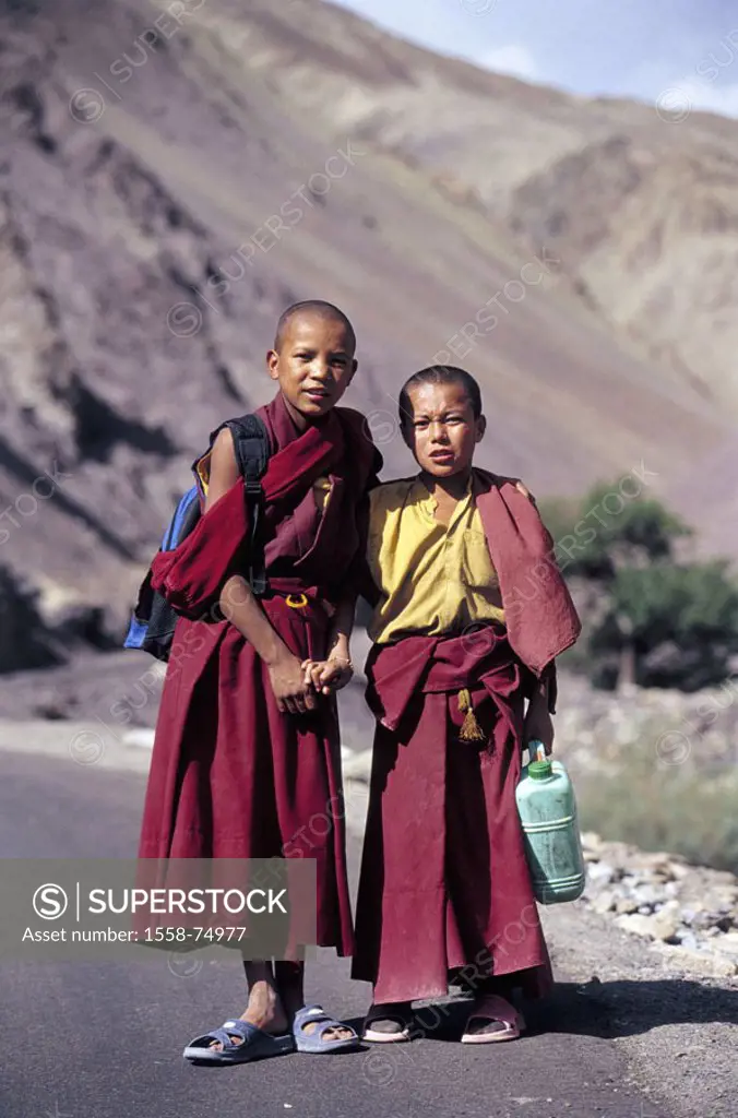 India, cashmere, Ladakh, street, boys, Monks Asia, North India, Indus valley, children, two, stand, whole bodies, clothing, red, novices, Buddhists, B...