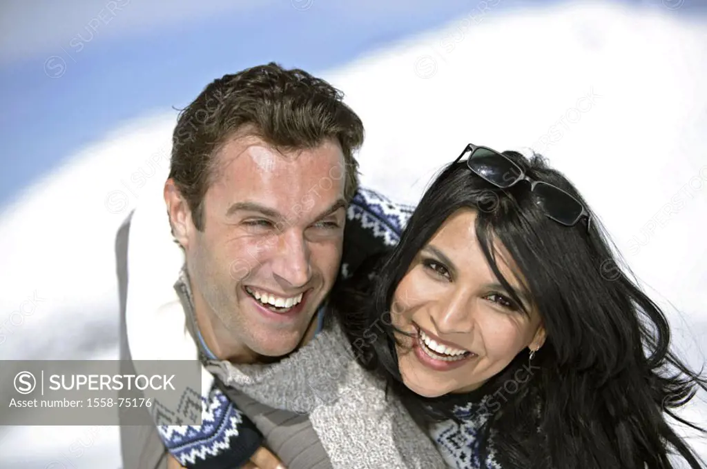 couple, young, winter clothing, laughing,  Embrace, cheerfully, portrait, winters,  20-30 years, dark-haired, friends, falls in love, happily, joking,...