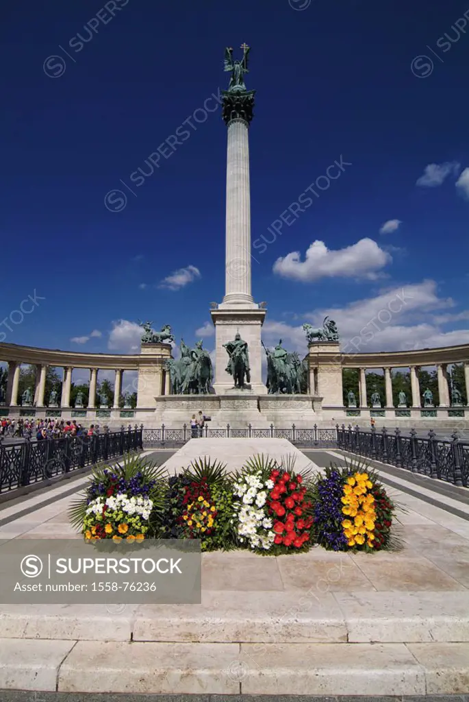 Hungary, Budapest, hero place,  Millennium monument, flowers,  Europe, Central Europe, capital, sight, place, Hösök tere, monument, millennium emlekmü...