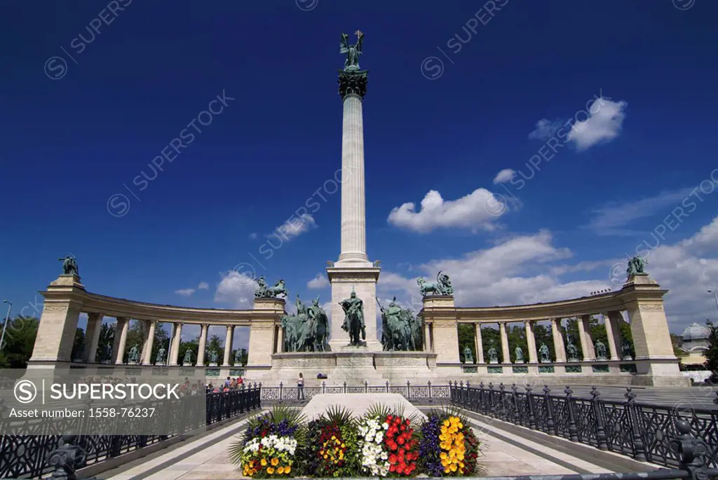 Hungary, Budapest, hero place,  Millennium monument, flowers,  Europe, Central Europe, capital, sight, place, Hösök tere, monument, millennium emlekmü...