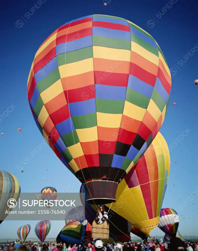 USA, New Mexico, Albuquerque,  Hot air balloon Fiesta, hot-air balloons, start, Spectators Balloon festival, festival, event, balloons, colorfully, ba...