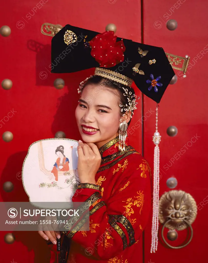 China, Peking, woman, Nationaltracht, cheerfully, Halbporträt  Asia, Eastern Asia, natives, Chinese, young, traditional costume, folklore clothing, cl...