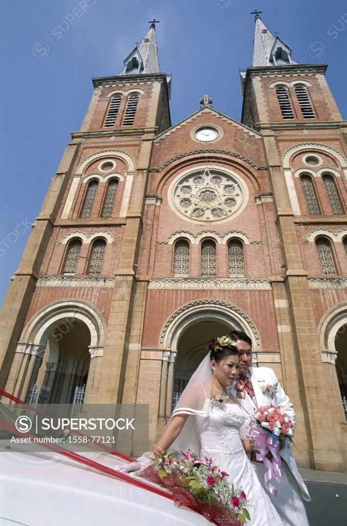 Vietnam, Ho-Chi-Minh-Stadt, cathedral Notre Dame,1883, wedding couple, Detail Asia, southeast Asia, Saigon, center of town, center, church, parish chu...