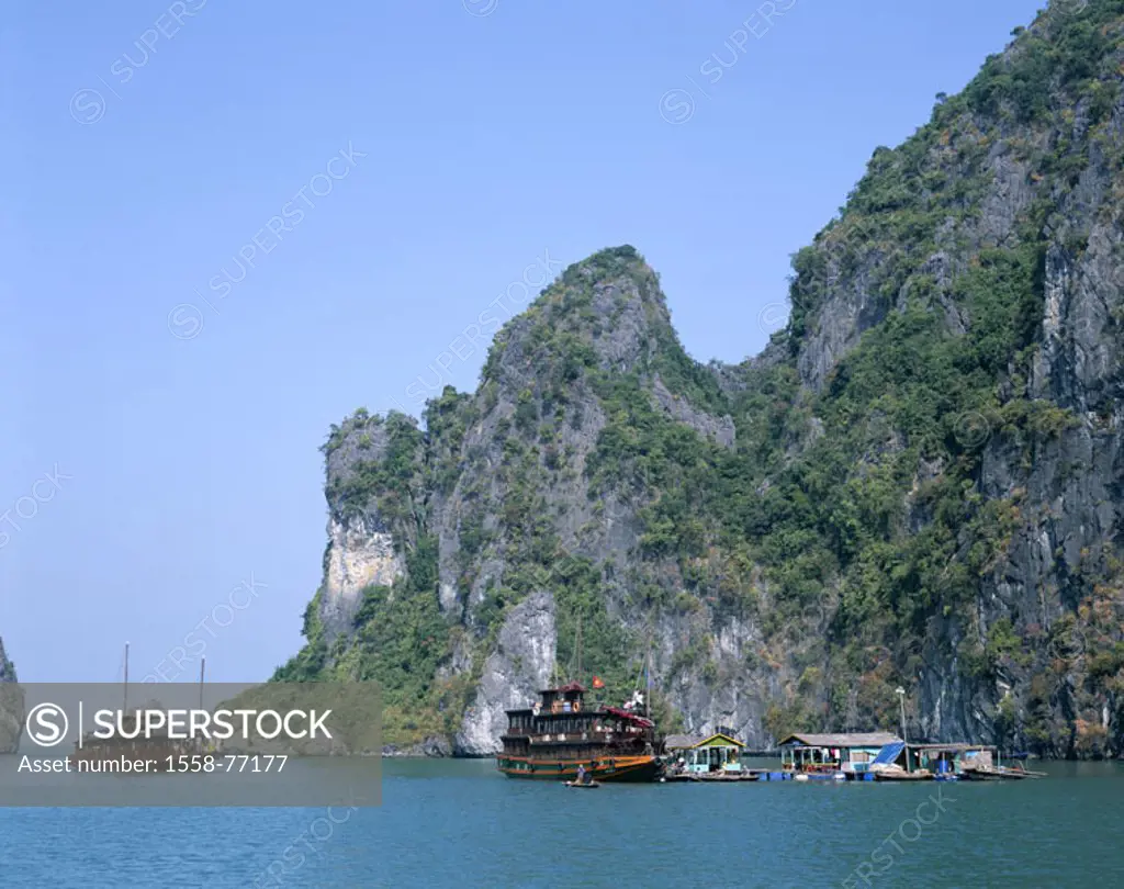 Vietnam, Halong bay, houseboats, Trip boats  Asia, southeast Asia, golf of Tonkin, ´bay of this, Descended dragons´, sea, boats, ships, Tourist boats,...