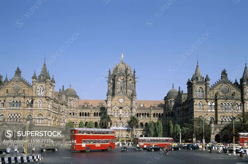 India, Bombay, Victoria Bahnhof, Street scene, Doppeldeckerbus,  Asia, South Asia, federal state Maharashtra, Chatrapati Shivaji term Railway station ...