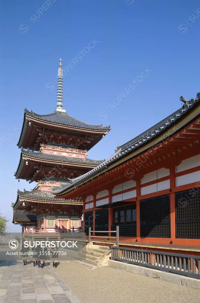 Japan, island Honshu, Kyoto, forest,  Rise, Kiyomizu temples, pagoda, Student group  Asia, Kiyomizu-dera, Kiyomizu-Tempel, temple installation,  Tower...