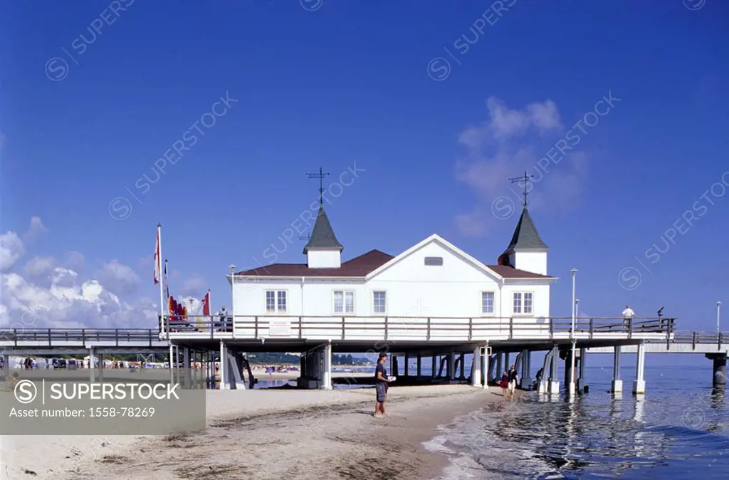 Germany, Mecklenburg-Western Pomerania,  Baltic sea, island Usedom, Ahlbeck,  Seebrücke, sea, beach, tourists,  Ostvorpommern, Baltic sea island, nort...