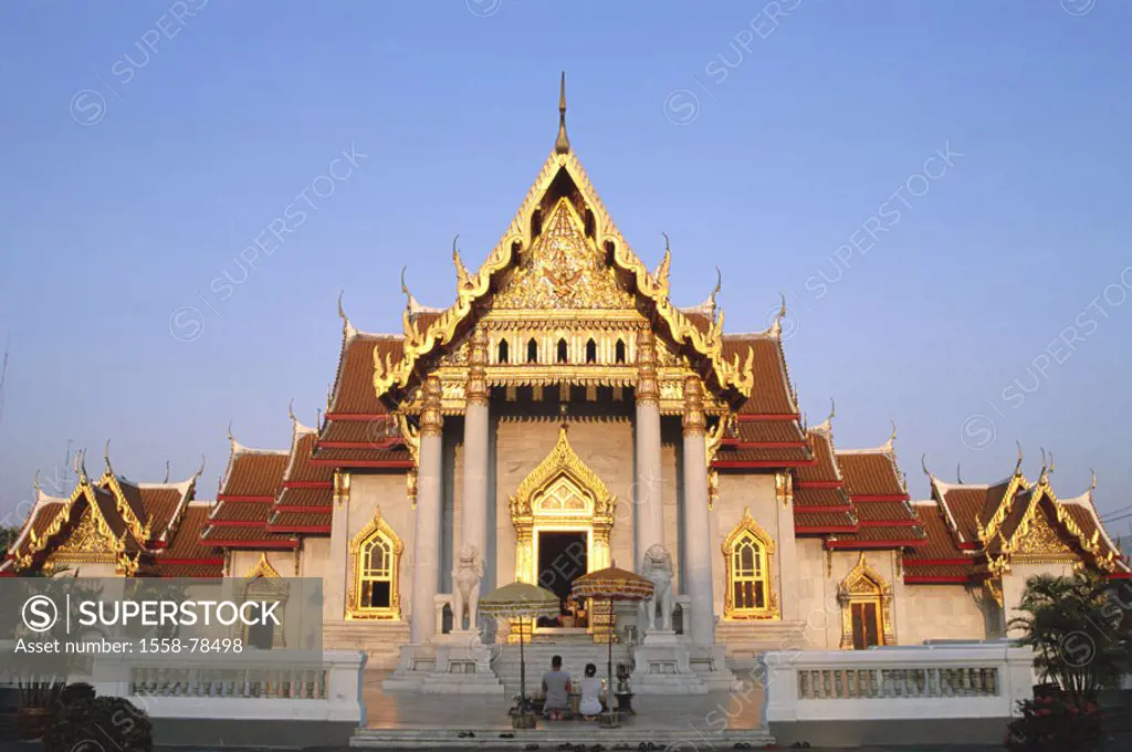 Thailand, Bangkok, wade Benchama-bo-bitr,  At the beginning of area, steps, believers, view from behind Asia, southeast Asia, wade Benjama-bo-bitr, wa...
