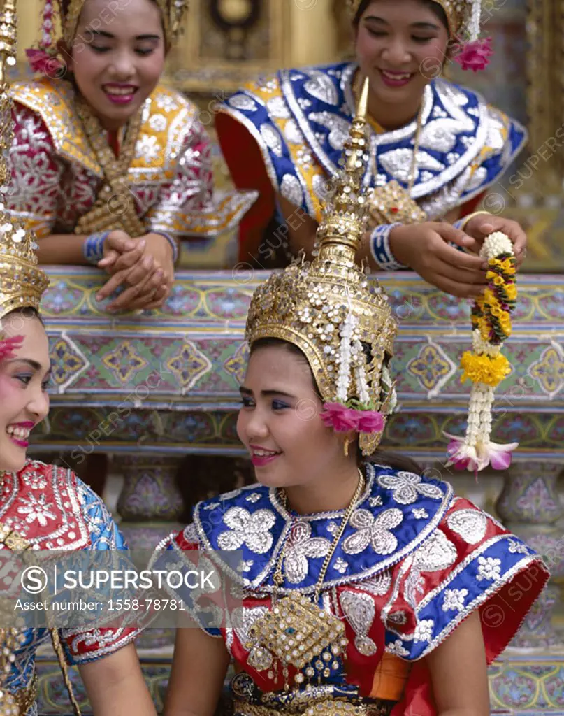 Thailand, Bangkok, temple dancers,  Conversation, cheerfully, truncated  Series, Asia, southeast Asia, women, Thai,  Dancers, four, folklore clothing,...