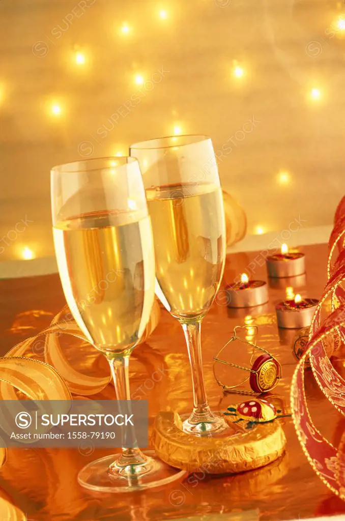 Lives, New Year´s Eve, champagne glasses,  Candles, lucky charm,  New Year´s Eve night, New Year´s Eve, turns of the year, party, celebration, decorat...