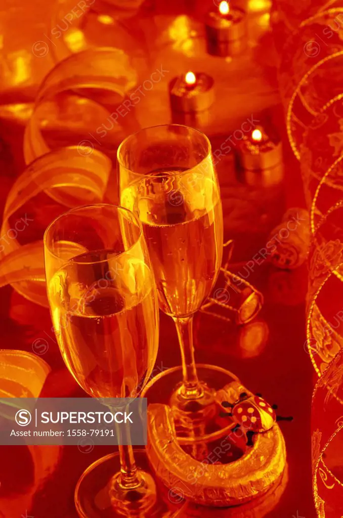 Lives, New Year´s Eve, champagne glasses,  Candles, lucky charm,  New Year´s Eve night, New Year´s Eve, turning of the year, party, celebration, solem...