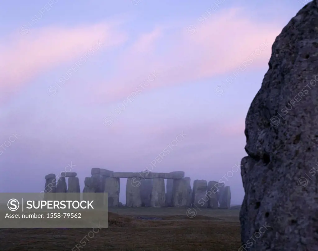 Great Britain, England, Wiltshire,  Stonehenge, twilight,   Europe, island, South England, sight, monument, stone circle installation, stone circle, l...