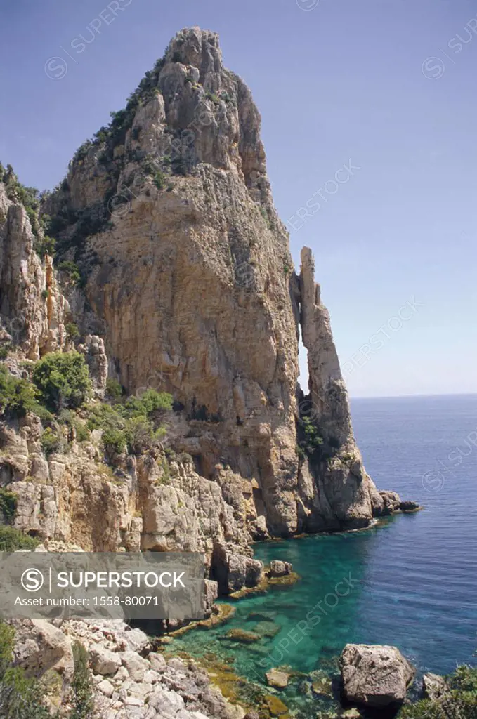 Italy, island Sardinia, East coast, Golfo di Orosei, Küstenlandschaft, Pinnacle ´Pedra Longa´, sea, Landscape, rock coast, steep coast, rocks, close t...