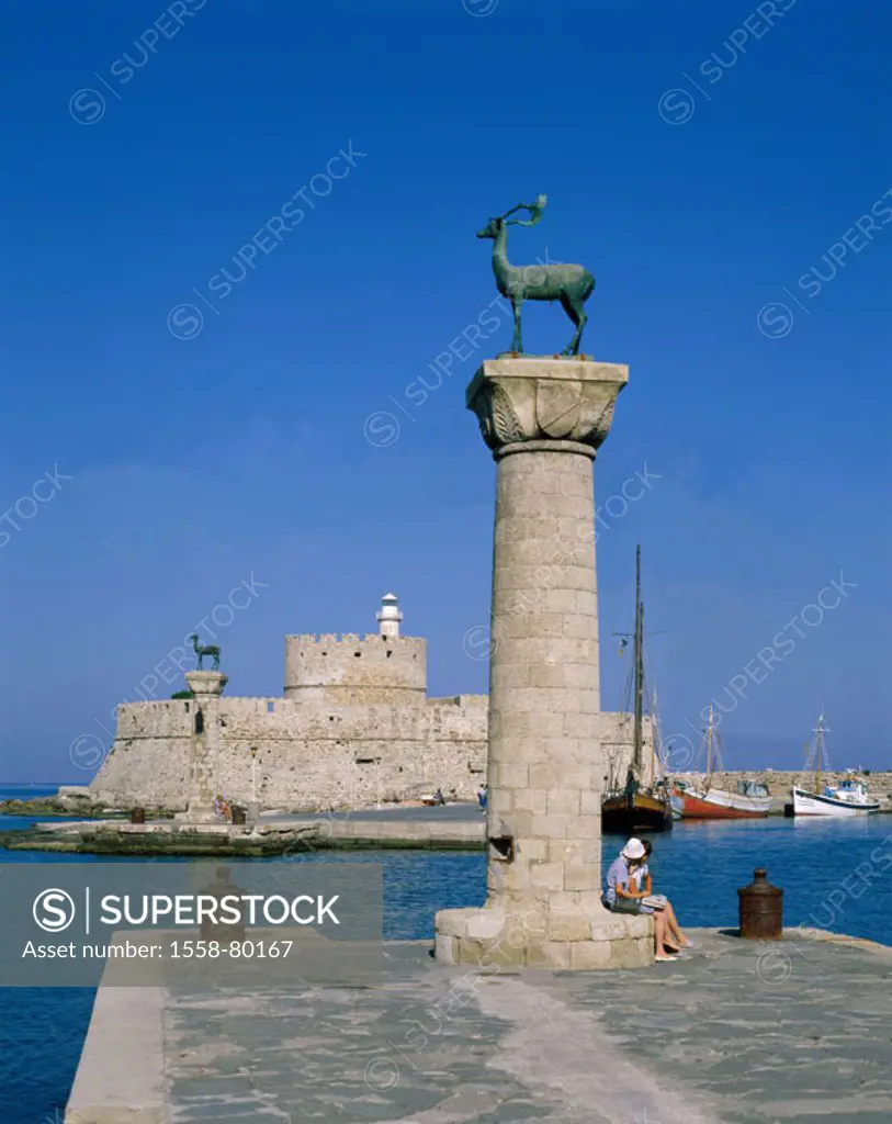 Greece, island Rhodes,  Rhodes city, Mandraki-Hafen,  Harbor entrance Europe, southern Sporaden, Dodekanes, city, island capital, Aegean, Aegean sea, ...