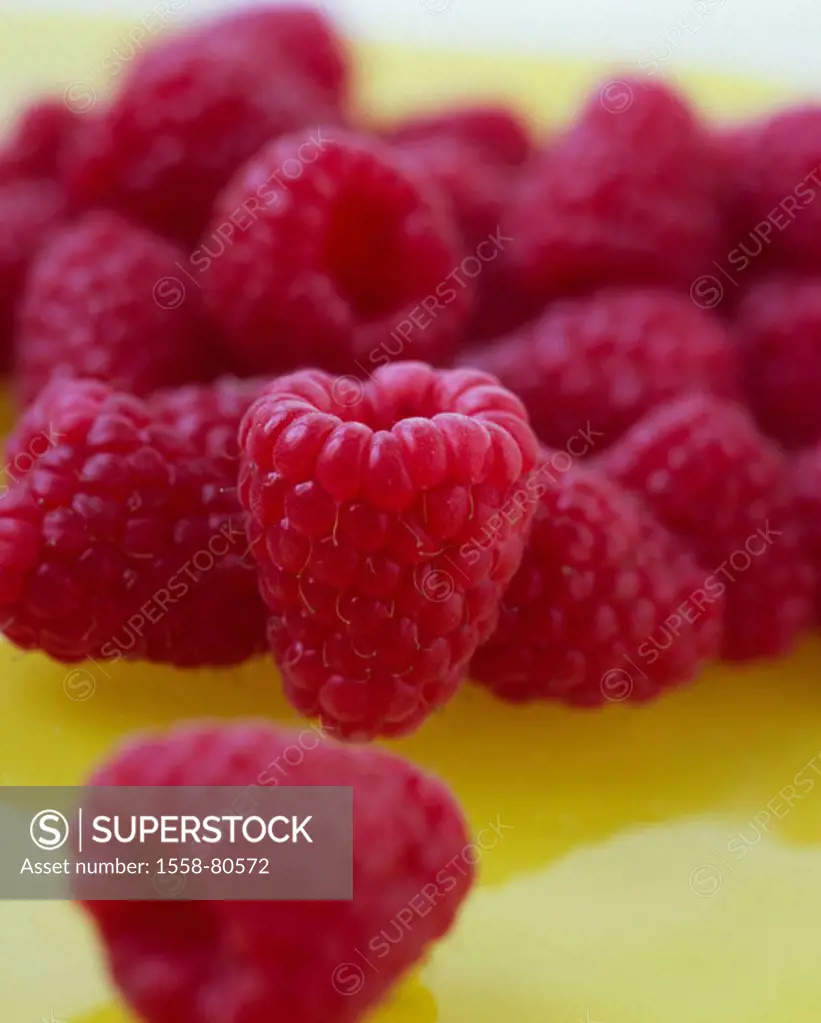 Peel, detail, raspberries   Plates yellow, food, rose plants, fruit, fruits, collective fruits, collective stone fruit, summer fruit, berry fruit, red...