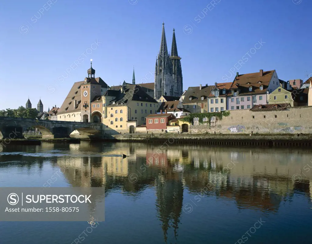 Germany, Bavaria, Regensburg,  view at the city, old town, cathedral St. Peter,  River Danube, bridge, Europe, Southern Germany, head palatinate, city...