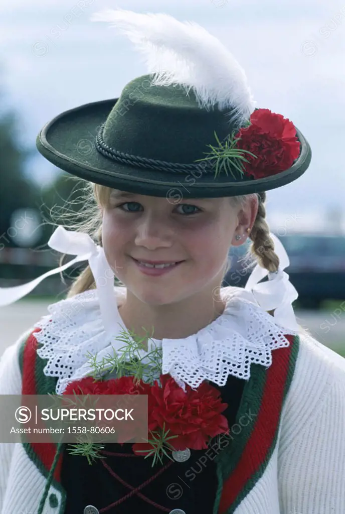 Germany, Bavaria, Rosenheim,  Girls, smiling, traditional costume, portrait  Europe, Southern Germany, Upper Bavaria, party, festival, child, blond, h...