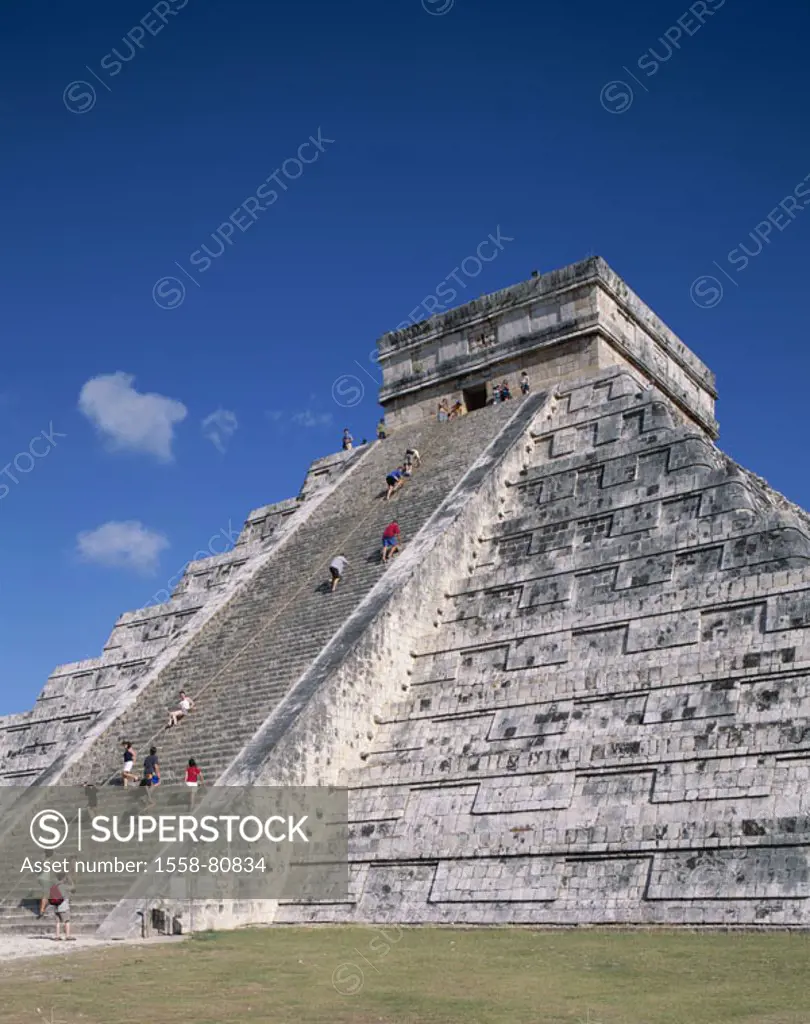 Mexico, Yucatan, Chichen Itza,  El Castillo, tourists,   Central America, ruin place, pyramid installation, pyramid of the Kukulcan, temples, ruins, M...