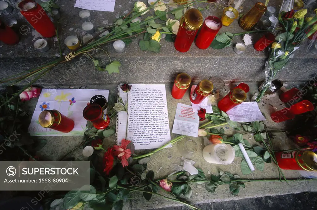 Germany, Upper Bavaria, Munich, Commander hall, memory terror victims, Candles, flowers, letters Bavaria, city, residence street, commemorations, memo...