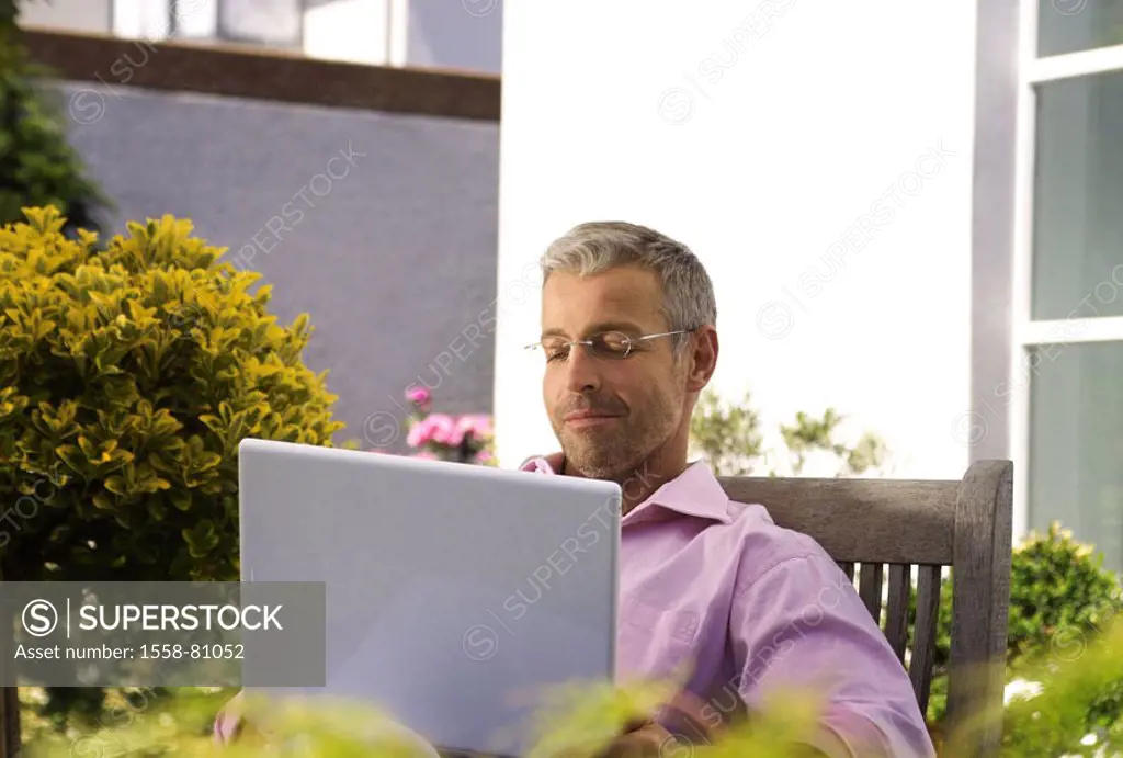 Terrace, man, middle age, glasses,  Laptop, data input,  Series, 40-50 years, well Age, glasses bearers grey-haired, short-haired, good-looking leisur...