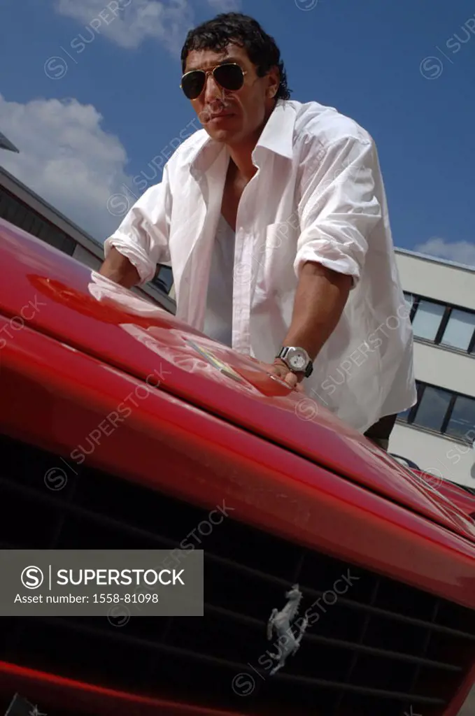 Man, sun glass, Ferrari Testarossa, Cowling, resting, confident only editorially Series, 20-30 years, 30-40 years, dark-haired, glasses, Shirt open, c...