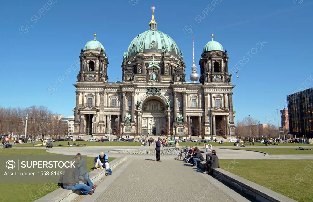 Germany, Berlin middle, Lustgarten,  Berlin cathedral, tourists,  Europe, city, capital, Berlin, bishop church, main church, church, head parish churc...