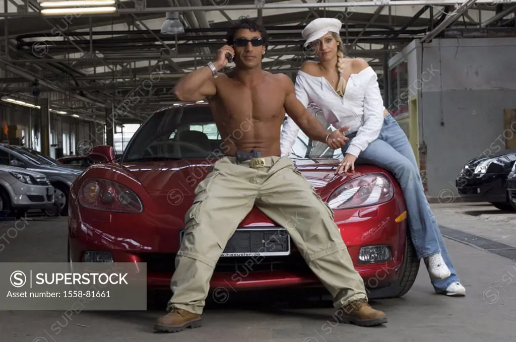Hall, gangster couple, man, upper bodies,  freely, sun glass, weapon, sport cars,  Cell phone, telephones  Series, warehouse, garage, parking structur...