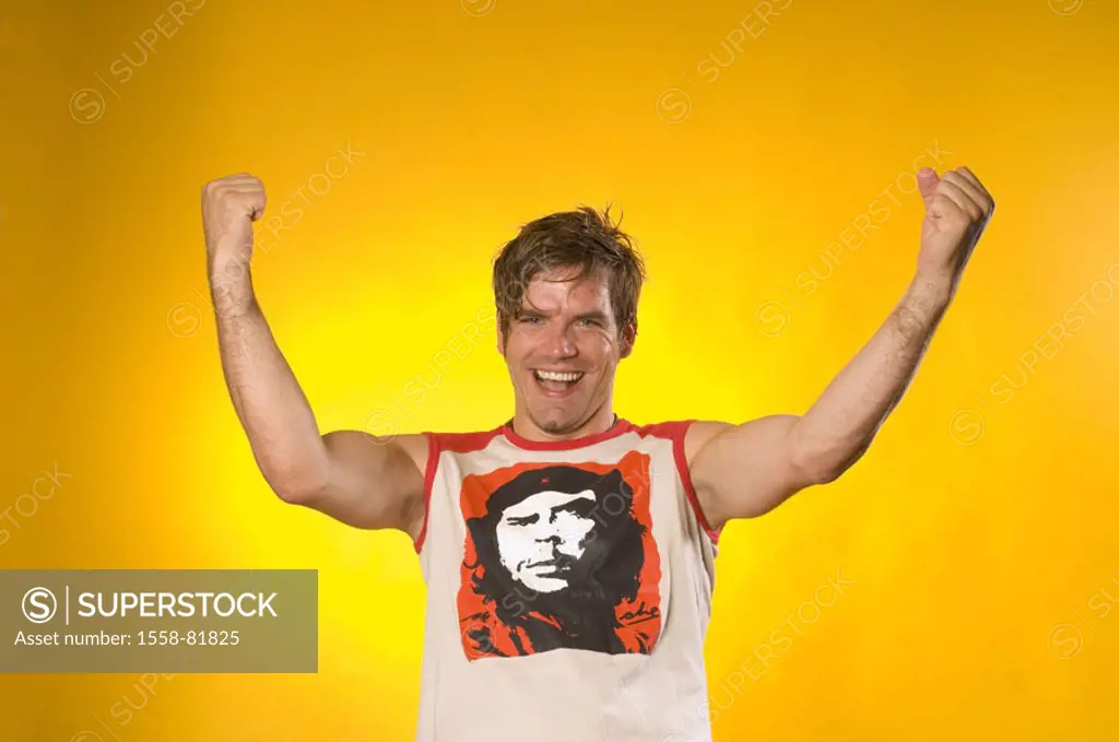Man, young, T-shirt, imprint,  Che Guevara, gesture, joy,  Jubilation, winner pose, portrait  Series, 25-35 years, 20-30 years, charisma, radiation, c...